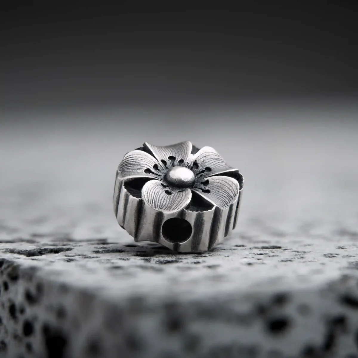 Alternative view of Charm bạc s925 Nami Space Hoa Mai CR0039