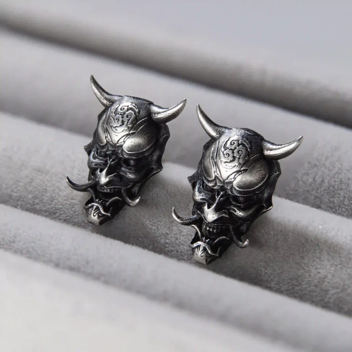 Alternative view of Khuyên tai bạc s925 Nami Space Hanya ER0014