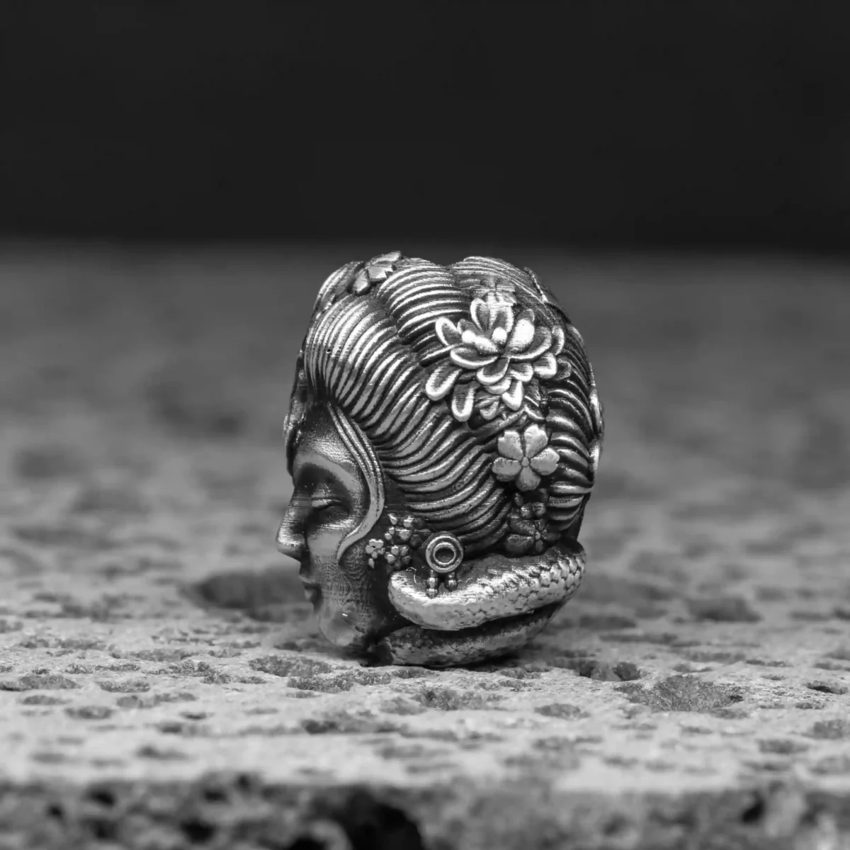 Alternative view of Charm bạc s925 Nami Space Nguyệt Nhan CR0026