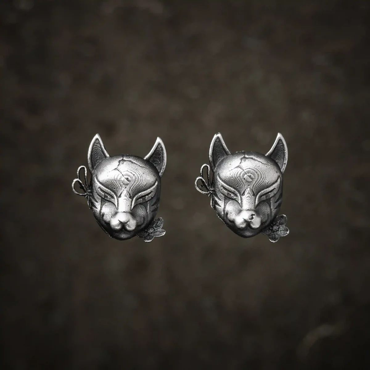 Alternative view of Khuyên tai bạc s925 Nami Space Kitsune Mặt Cáo ER0015