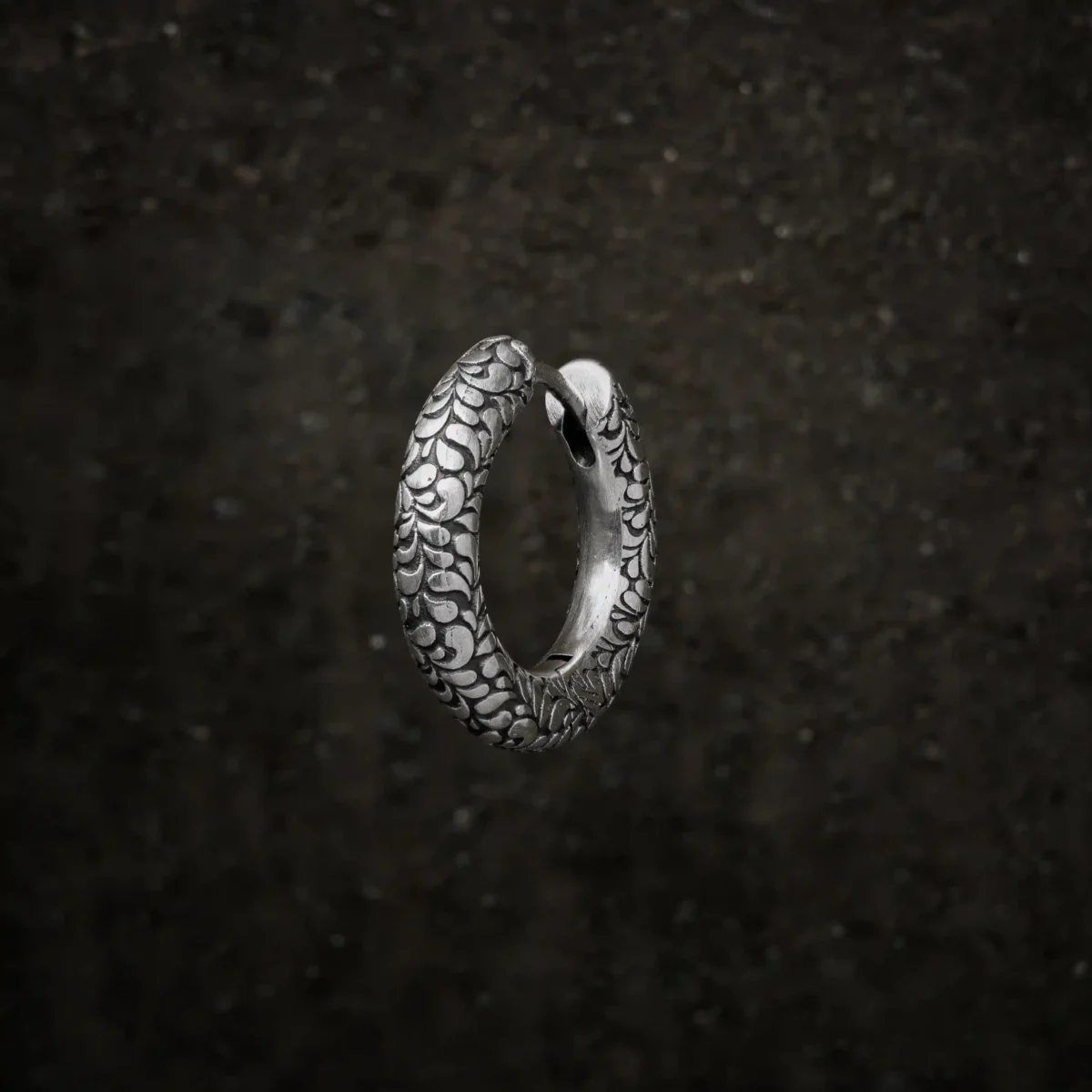 Alternative view of Khuyên tai bạc s925 Nami Space Feather Motif ER0067