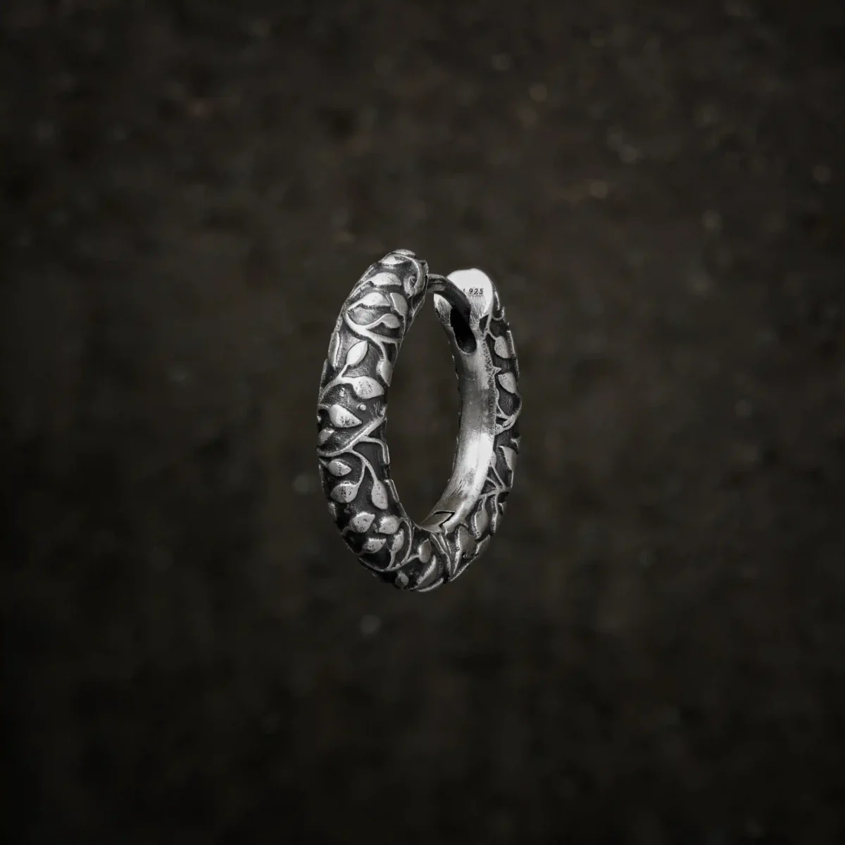 Alternative view of Khuyên tai bạc s925 Nami Space Leaf Motif ER0070