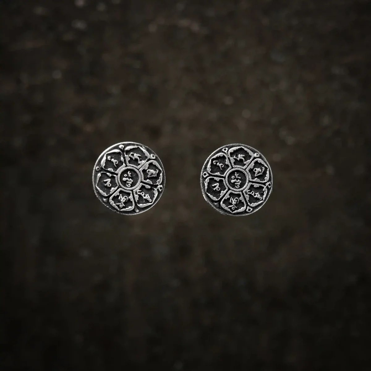 Alternative view of Khuyên tai bạc s925 Nami Space Om Mani Padme Hum ER0039