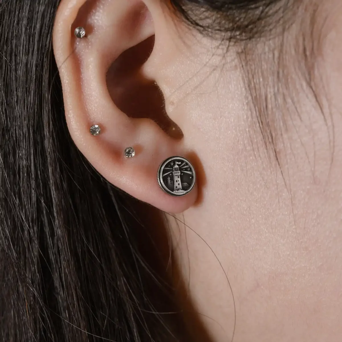 Alternative view of Khuyên tai bạc s925 Nami Space Hải Đăng ER0034