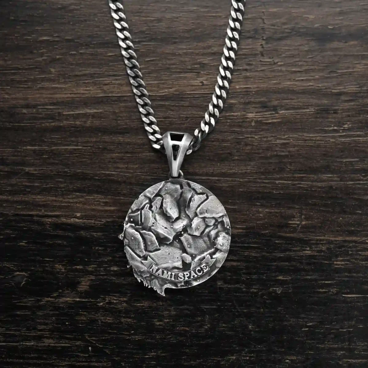 Alternative view of Mặt dây chuyền bạc s925 Nami Space Sói hoang MV007