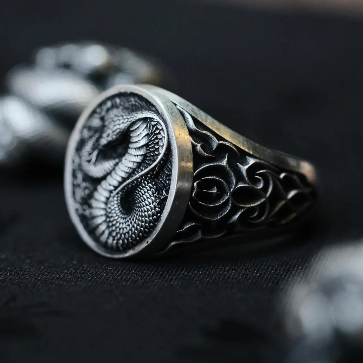 Alternative view of Nhẫn bạc s925 Nami Space Cobra Naga RS052