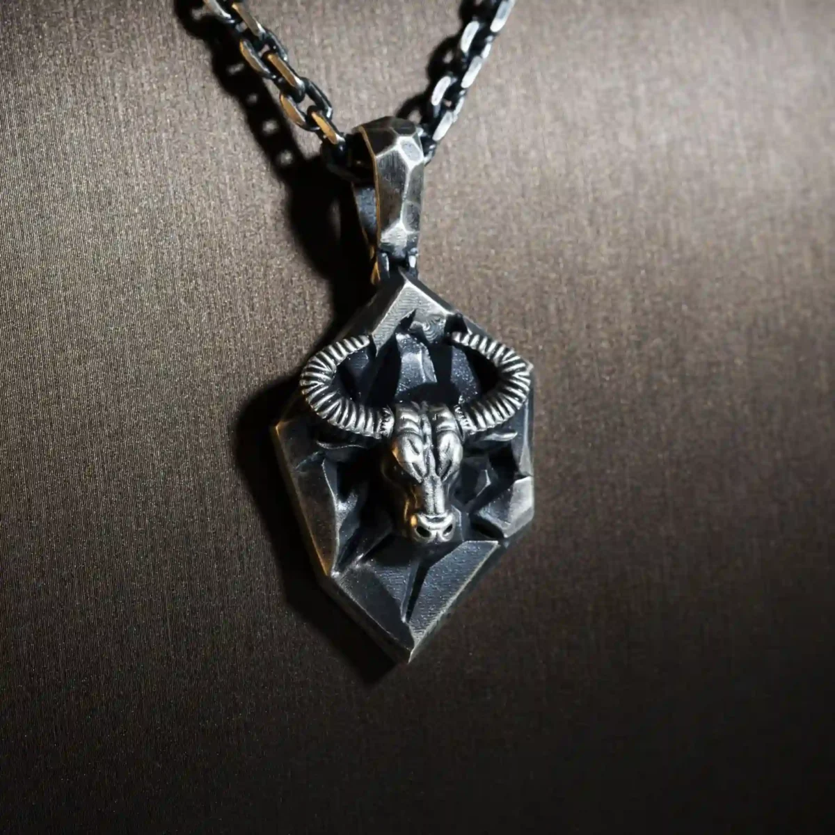 Alternative view of Mặt dây chuyền bạc s925 Nami Space Equus Noctis MV021