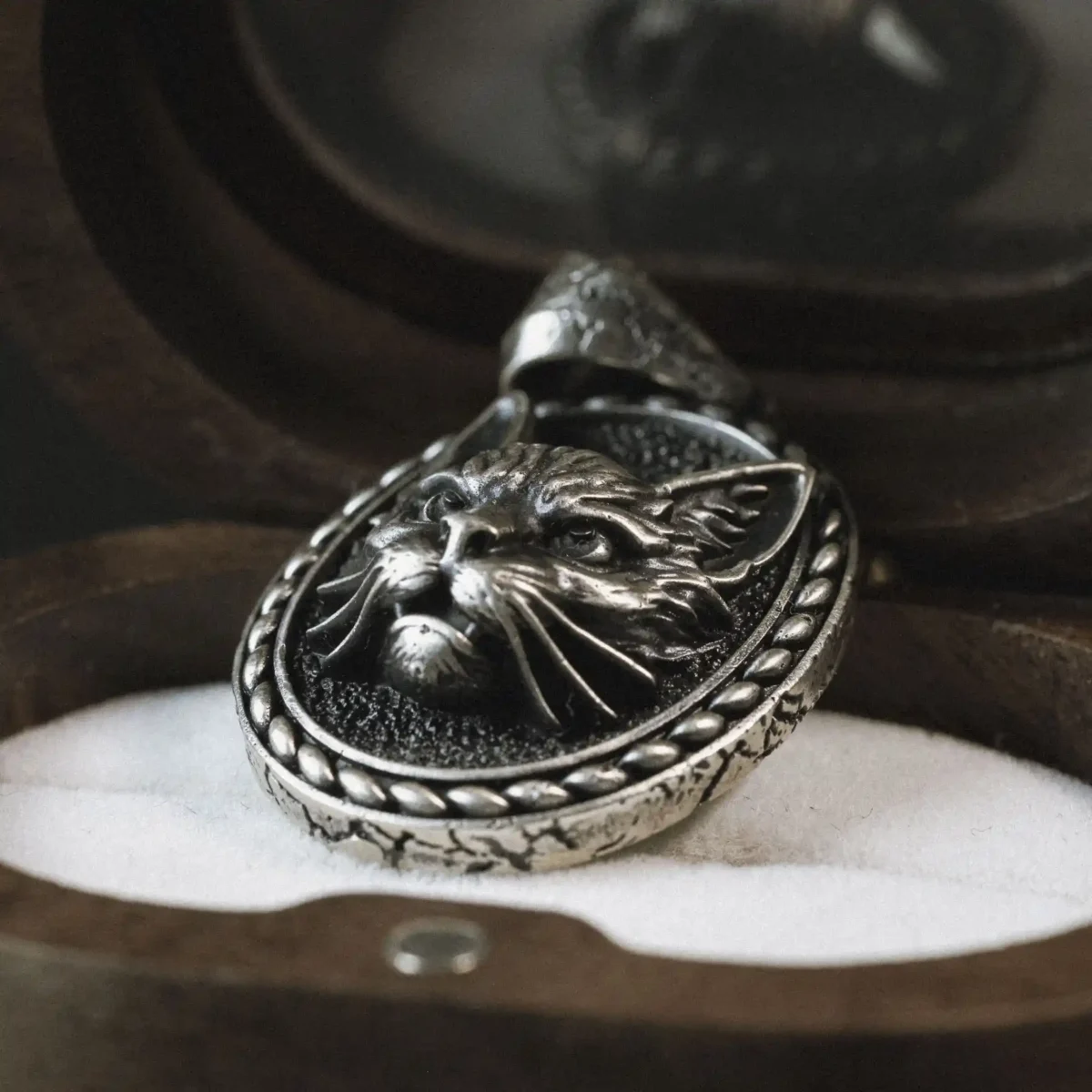 Alternative view of Mặt dây chuyền bạc s925 Nami Space Lynx Noctis MV025