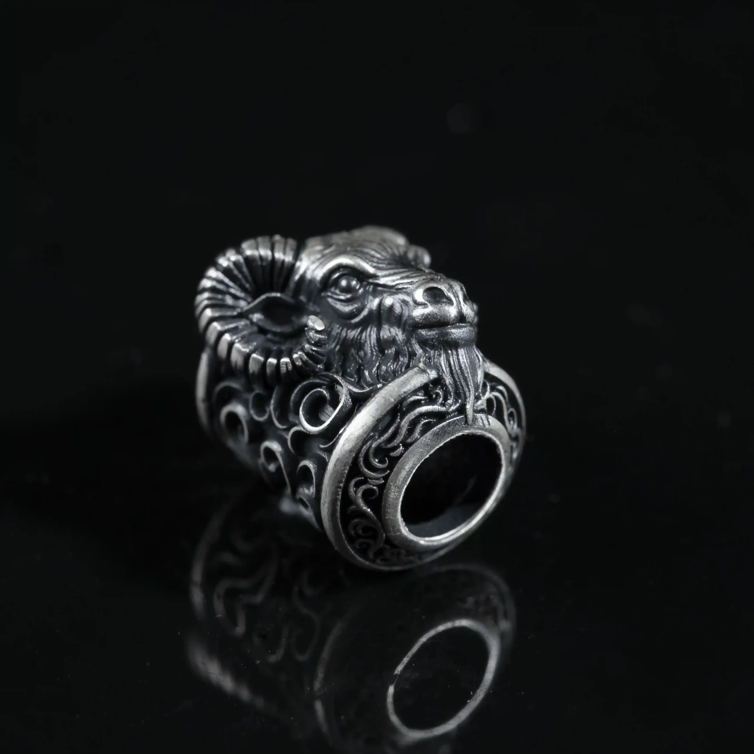 Charm bạc s925 Nami Space Capra Noctis CR0131 - Ảnh 2