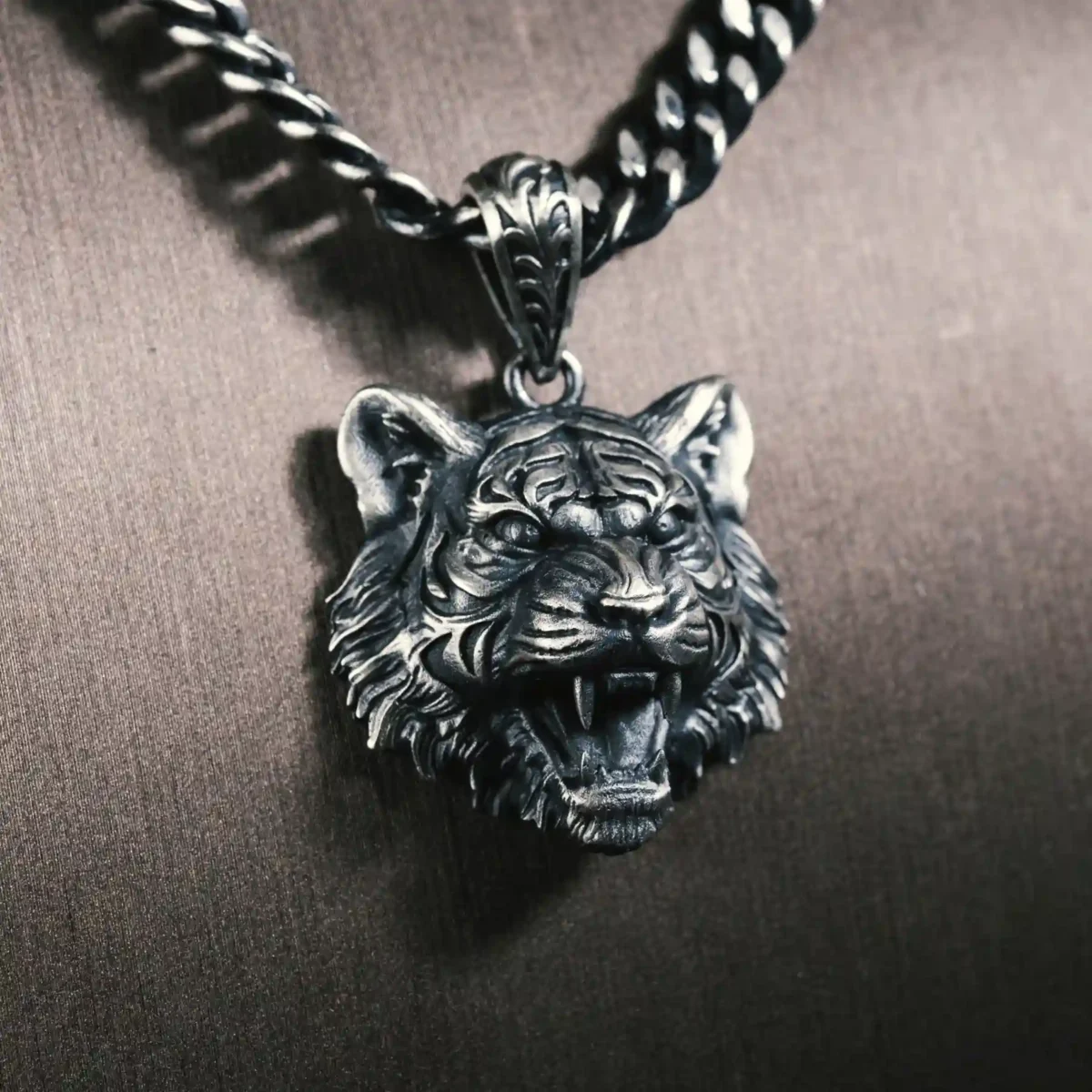 Mặt dây chuyền bạc s925 Nami Space Bạch Hổ Vương MV027