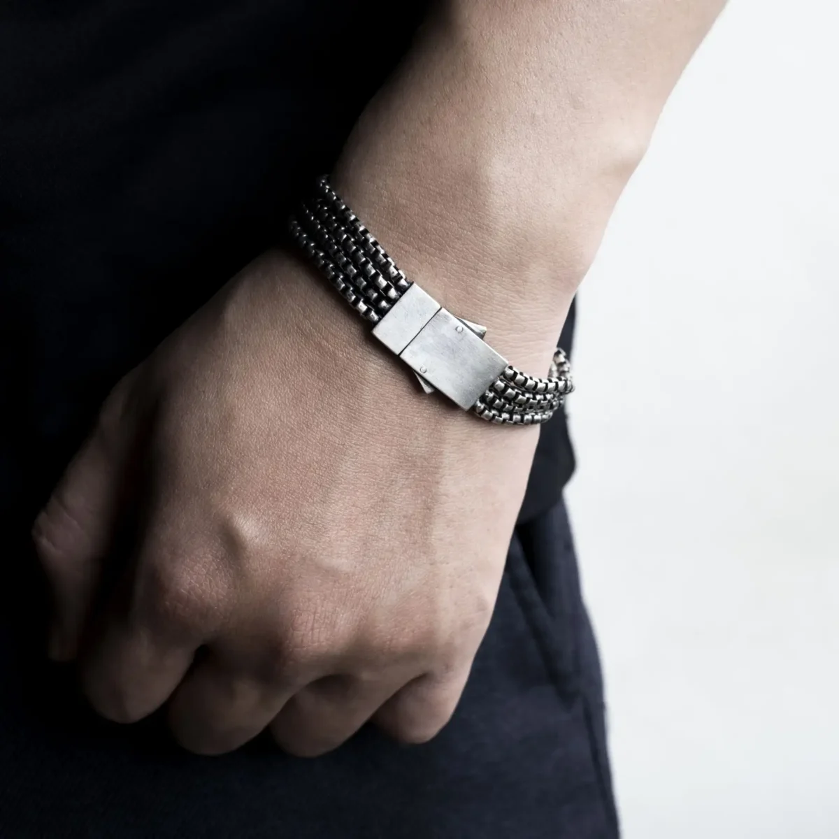 Alternative view of Vòng tay bạc 925 Nami Space Elegant Chain BC016