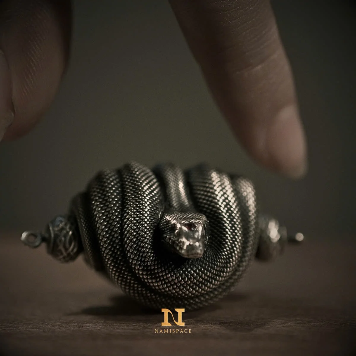 Mặt dây chuyền bạc s925 Nami Space Serpentis Elegance MV016