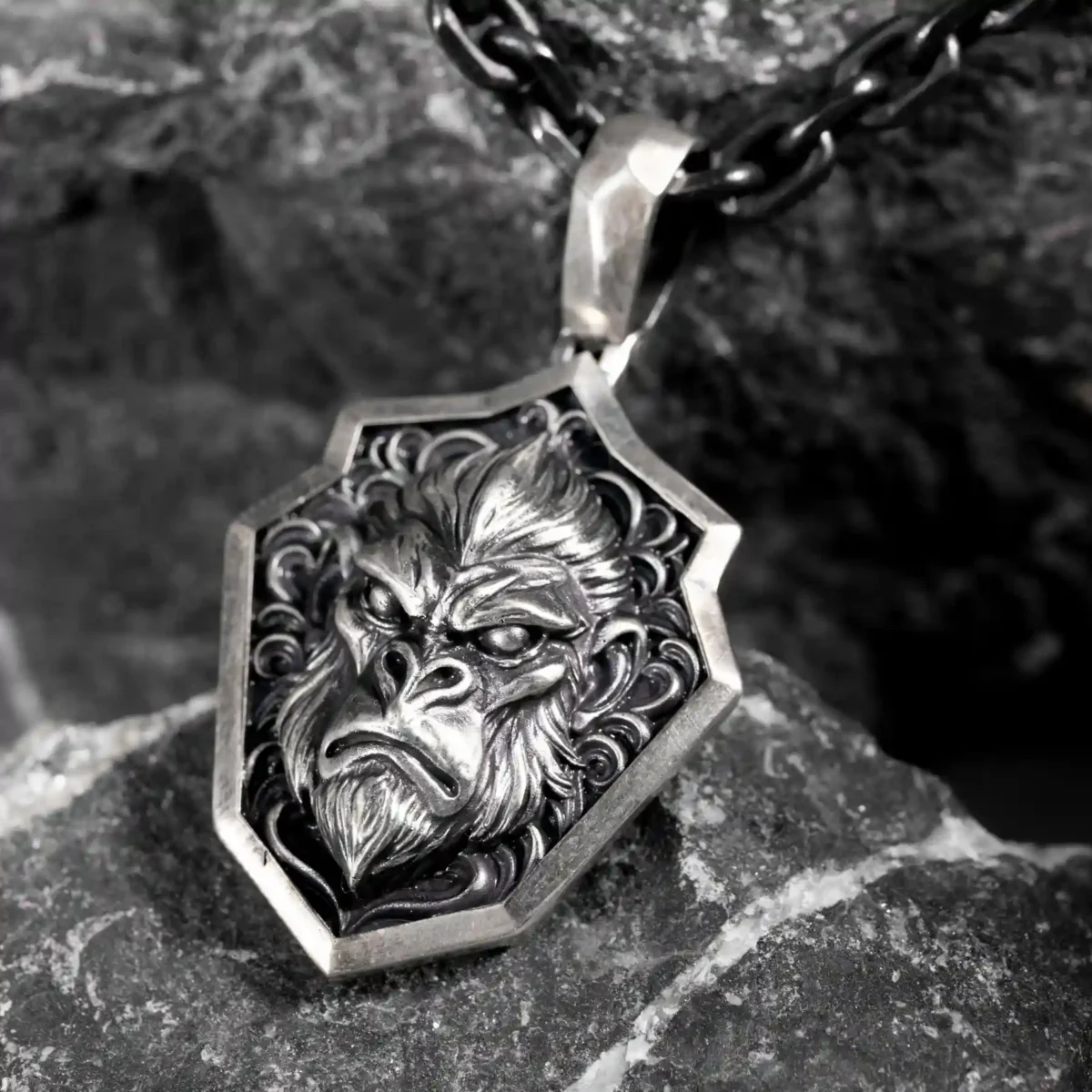 Mặt dây chuyền bạc s925 Nami Space Monkey Noctis MV030